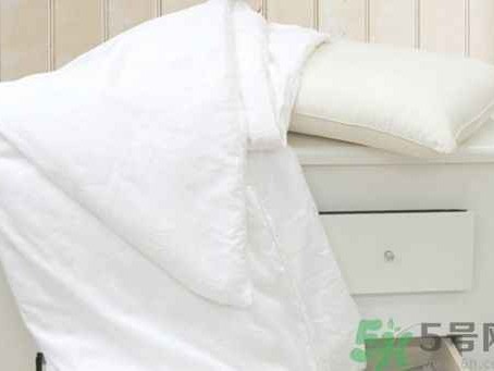 揭秘桑蚕丝被的隐藏好处让你睡出健康好生活