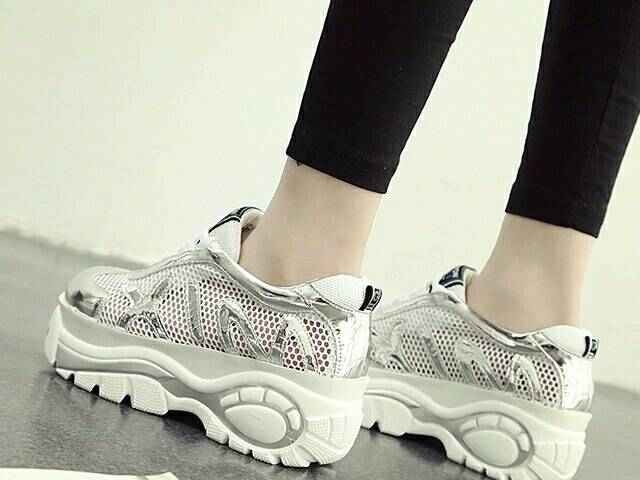 告别选择困难 这份2025至2026鞋柜指南让你从头到脚都时髦