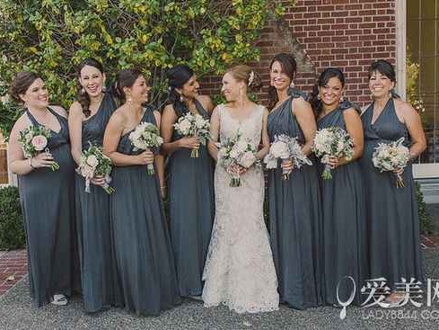 伴娘礼服配鞋全攻略，让你美得舒适又不抢风头