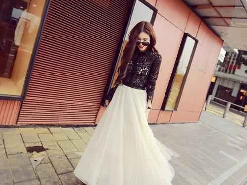 穿裙子搭对发型美出新高度 这些秘诀让你美得毫不费力