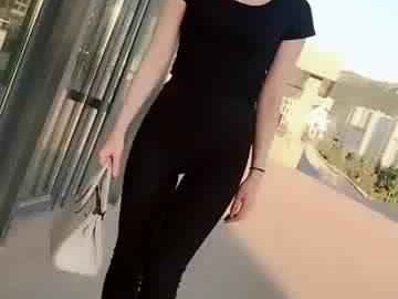 紧身衣配裤子千万别乱来 这几个搭配公式让你美出新高度