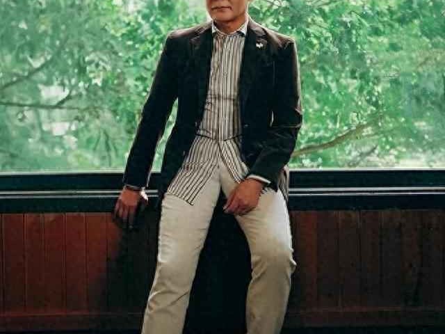 男生职场穿衣搭配技巧：衣要高级，发型简洁，鞋要精致