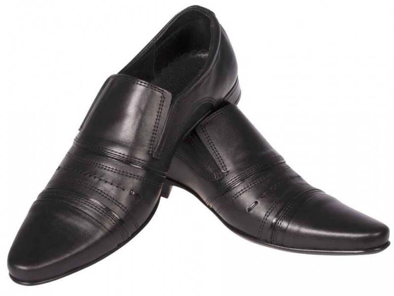 2025最新皮鞋选购避坑指南从品牌挑选到日常保养全解析