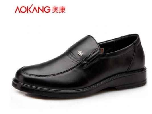 思加图算不算大牌，这个轻奢品牌的真实面貌一次看清