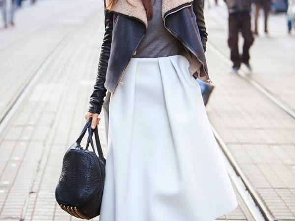 长裙子配啥上衣才好看 这份穿搭攻略让你美得出挑