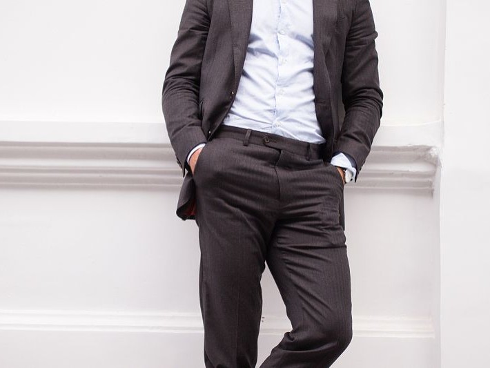 黑色西服搭配裤子全解析：穿出自信与时尚