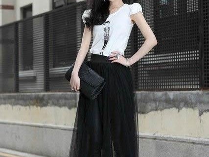 黑色纱裙上衣搭配秘诀大公开