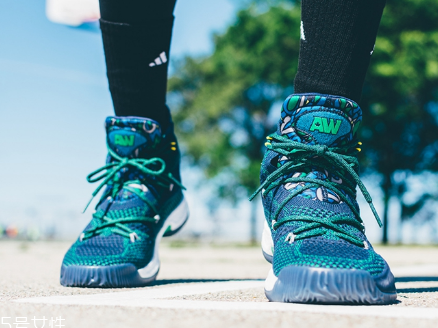 挑对运动鞋材质，让你的脚丫子告别受罪！