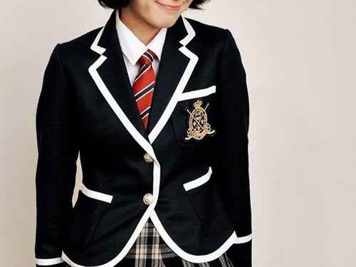 校服搭配鞋子全攻略让你穿出个性范儿