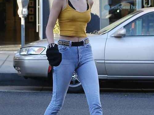 牛仔裤配鞋全攻略：从街头酷感到职场优雅一双鞋搞定