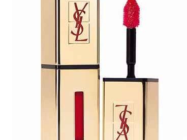 圣罗兰YSL封神之路：从吸烟装到黑鸦片，叛逆优雅了半个世纪