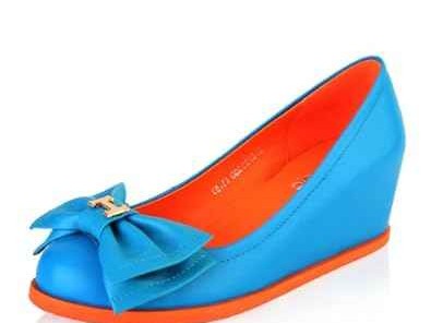 姐妹们，柯玛妮克鞋子究竟啥档次？让我来给你扒个底朝天