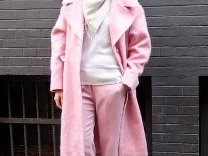 粉色外套配啥裤子？这篇帮你从“甜腻”穿到“高级”！