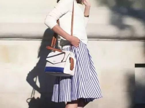 背带裙穿搭秘籍 鞋子搭配全攻略